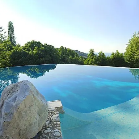 Aroma Piliou - άρωμα πηλίου 3*